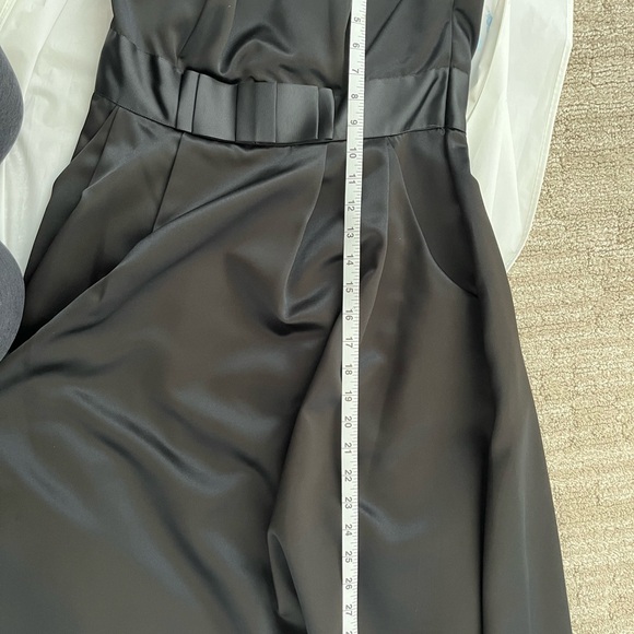 Black strapless dress with pockets - Picture 6 of 7